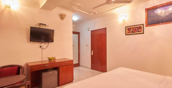 Hotel Malik Continental New Delhi Exterior photo